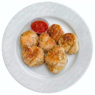 6 GARLIC KNOTS